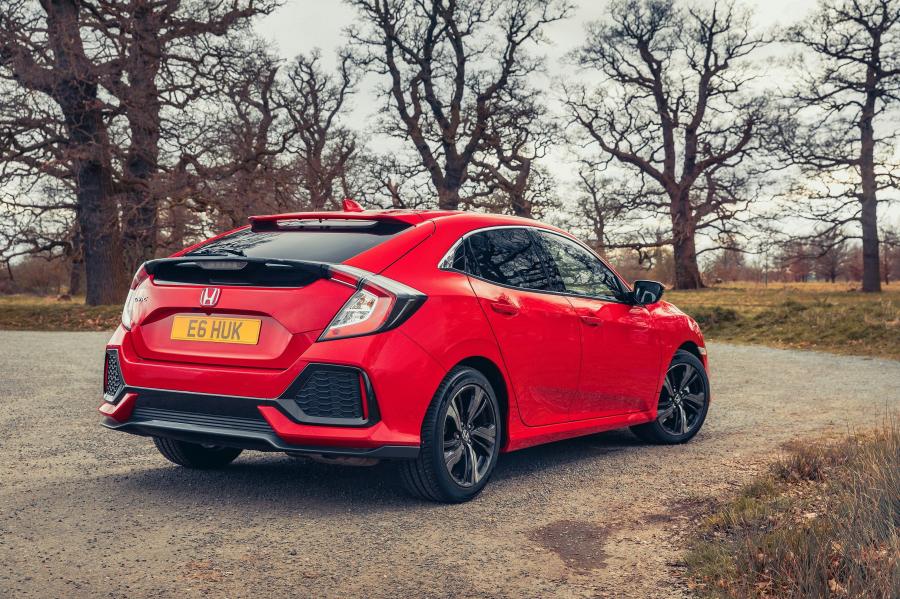 Honda Civic Hatchback (FK7) 2017 года  (UK) (фото 17 из 41)